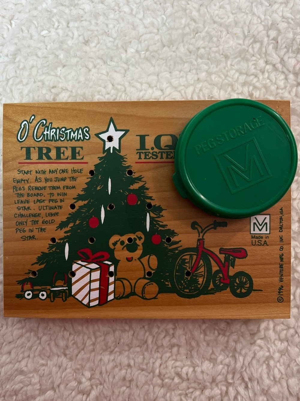 Venture Mfg. O' Christmas Tree IQ Tester Kids Wooden Christmas Tree Peg Game
